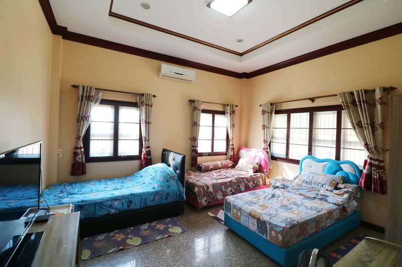 Spacious 4 Brm, 3 Bth Home on 2,527 Sq. Mt. Land for Sale in Udon Thani, Udon Thani, Nong Na Kham, Muang Udon Thani, Udon Thani, 4 Bedrooms, 200 sqm, Single Detached House For Sale, by วีรภัทรา ดาร์เปอร์, 500471720 - DDproperty.com