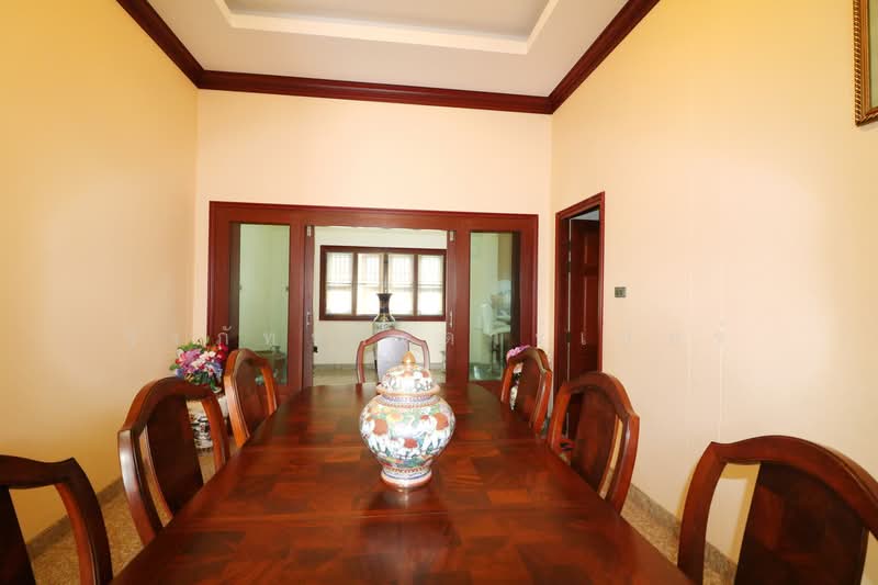 Spacious 4 Brm, 3 Bth Home on 2,527 Sq. Mt. Land for Sale in Udon Thani, Udon Thani, Nong Na Kham, Muang Udon Thani, Udon Thani, 4 Bedrooms, 200 sqm, Single Detached House For Sale, by วีรภัทรา ดาร์เปอร์, 500471720 - DDproperty.com