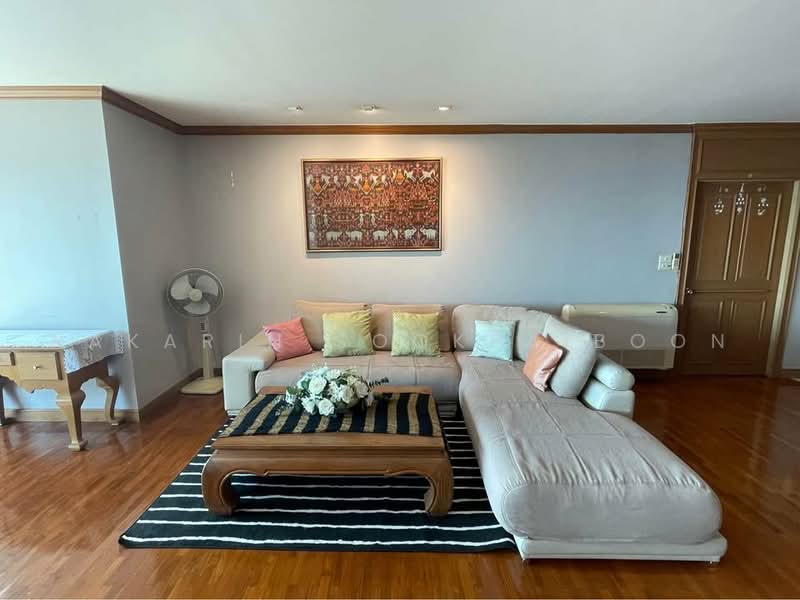 Sathorn Gardens, Bangkok, 39 South Sathorn Road, Thung Maha Mek, Sathon, Bangkok, 3 Bedrooms, 220 sqm, Condo For Rent, by Nakarin Sookpaiboon, 500471737 - DDproperty.com