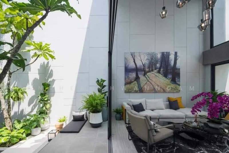 3-BR Townhouse, Bangkok, Suan Luang, Bangkok, 3 Bedrooms, 246 sqm, Townhouse For Sale, by Anthea Khwanngam, 500471738 - DDproperty.com
