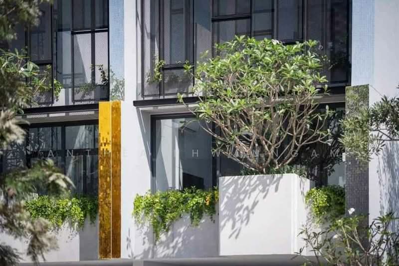 3-BR Townhouse, Bangkok, Suan Luang, Bangkok, 3 Bedrooms, 246 sqm, Townhouse For Sale, by Anthea Khwanngam, 500471738 - DDproperty.com