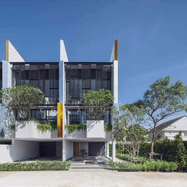 3-BR Townhouse, Bangkok, Suan Luang, Bangkok, 3 Bedrooms, 246 sqm, Townhouse For Sale, by Anthea Khwanngam, 500471738 - DDproperty.com
