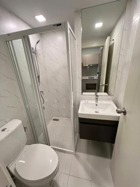Atmoz Ratchada-Huaikwang, Bangkok, Saha Kan Pramun Alley, Wang Thonglang, Bangkok, 1 Bedroom, 24 sqm, Condo For Rent, by Natlyn Kongsapook, 500471739 - DDproperty.com