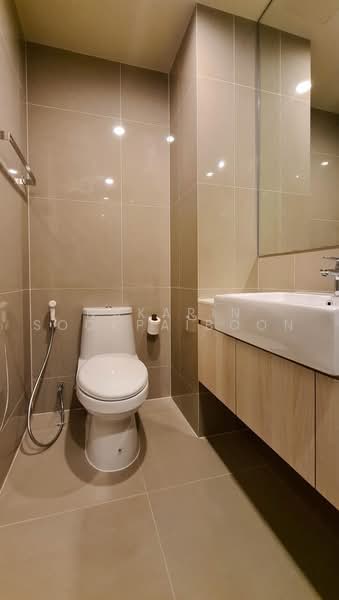 Noble Recole, Bangkok, 77 Soi Sukhumvit 19 Sukhumvit Road, Khlongtoei Nua, Watthana, Bangkok, 2 Bedrooms, 62 sqm, Condo For Rent, by Nakarin Sookpaiboon, 500471745 - DDproperty.com
