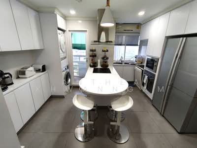 ขาย - Floraville Condominium : ฟลอร่าวิลล์ คอนโดมิเนียม, กรุงเทพ