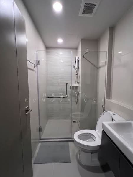 Aspire Onnut Station, Bangkok, Sukhumvit Road, Phra Kanong, Khlong Toei, Bangkok, 1 Bedroom, 31 sqm, Condo For Rent, by Natlyn Kongsapook, 500471783 - DDproperty.com