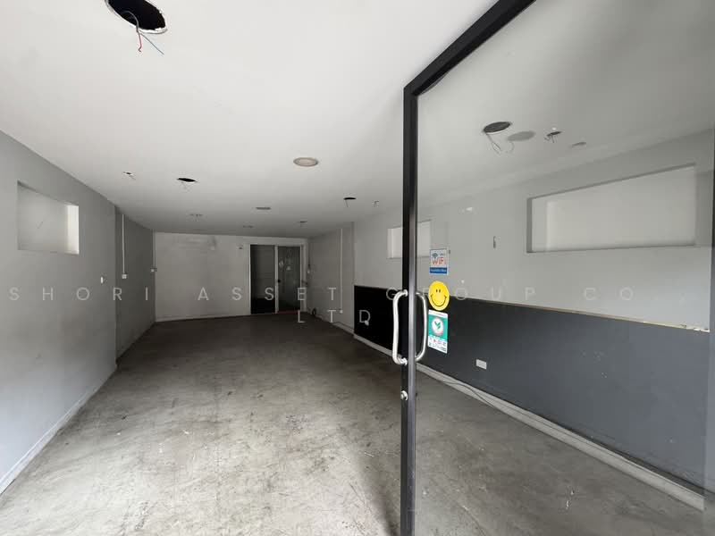 Shophouses, Chiang Mai Moat, Chiang Mai, Sri Phum, Muang Chiang Mai, Chiang Mai, , 175 sqm, Shophouse For Rent, by Shori Asset Group Co., Ltd., 500471796 - DDproperty.com
