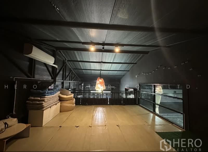 For Rent Warehouse 200 sqm near BTS Punnawithi, Phra Khanong Bangkok HRE01197, Bangkok, Bang Chak, Phra Khanong, Bangkok, , 200 sqm, Warehouse/Factory For Rent, by Hero Realtor Co., Ltd., 500471821 - DDproperty.com