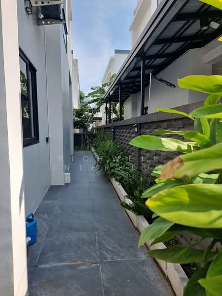 ขายบ้านเดี่ยวสไตล์โมเดิร์น พร้อมอยู่ Fully Furnished ในหมู่บ้านไอริช ทับมา หิ้วกระเป๋าเข้าอยู่ได้เลย, ระยอง, ทับมา, เมืองระยอง, ระยอง, 226 ตร.ม., บ้านเดี่ยว ขาย, โดย RICHWELL INTERPLUS, 500471846 - DDproperty.com