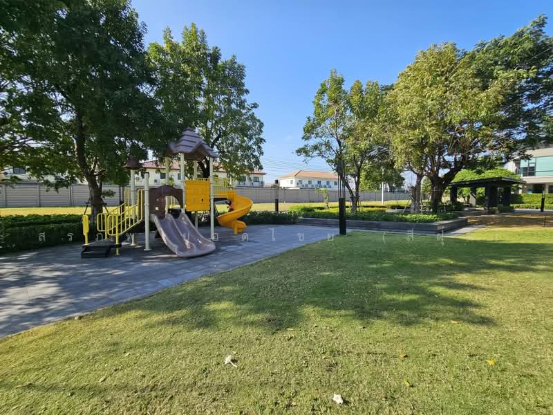 The Plant Ramkhamhaeng-Wongwaen, Bangkok, Soi Keha Romklao 78 Yaek 1, Rat Phatthana, Saphan Sung, Bangkok, 3 Bedrooms, 111 sqm, Semi-Detached House (Twin House) For Sale, by สรภพ ยอดไชย (สีฝุ่น), 500471853 - DDproperty.com