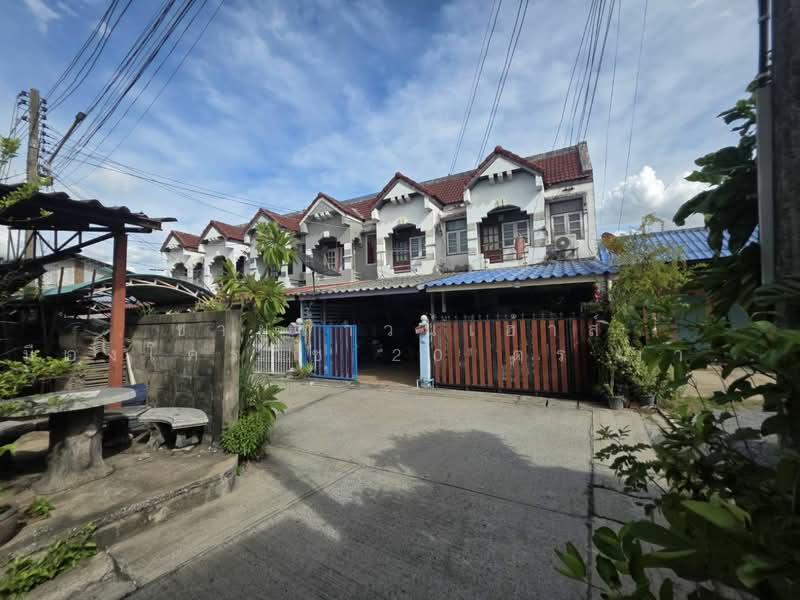 ขายทาวน์เฮ้าส์ เมืองโคราช 20 ตร.วา | บ้านราคาถูก รีโนเวทได้ ทำเลดี, นครราชสีมา, ในเมือง, เมืองนครราชสีมา, นครราชสีมา, 100 ตร.ม., ทาวน์เฮ้าส์ ขาย, โดย ขายทาวน์เฮ้าส์ เมืองโคราช 20 ตร.วา | บ้านราคาถูก รีโนเวทได้ ทำเลดี, 500471868 - DDproperty.com
