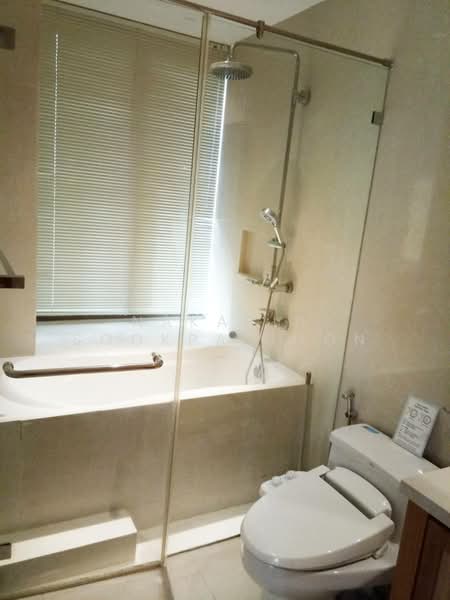 The Emporio Place, Bangkok, 93 Soi Sukhumvit 24, Sukhumvit Road, Khong Tan, Khlong Toei, Bangkok, 1 Bedroom, 46 sqm, Condo For Rent, by Nakarin Sookpaiboon, 500471869 - DDproperty.com