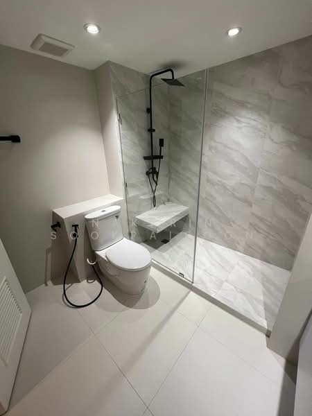 River Heaven Chareonkrung, Bangkok, 2667 Chareonkrung Road, Bang Kho Laem, Bangkok, 2 Bedrooms, 98 sqm, Condo For Rent, by Nakarin Sookpaiboon, 500471881 - DDproperty.com
