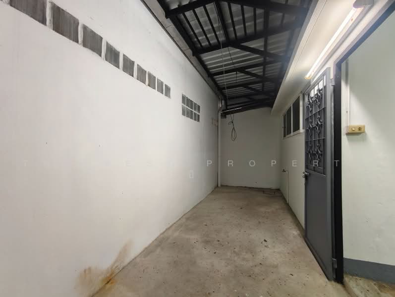 อาคารพาณิชย์จอมทอง กรุงเทพมหานคร, กรุงเทพ, จอมทอง, กรุงเทพ, 150 ตร.ม., ตึกแถว-อาคารพาณิชย์ ขาย, โดย The Best Property บี, 500471901 - DDproperty.com