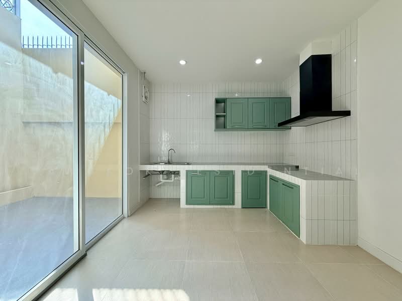 Yenakart Residence, Bangkok, 3 Soi Prasat Suk, Chong Nonsi, Yan Nawa, Bangkok, 5 Bedrooms, 450 sqm, Townhouse For Rent, by Bangkok Residential, 500471921 - DDproperty.com