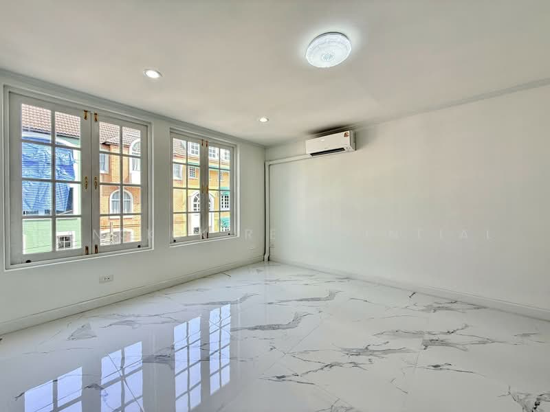 Yenakart Residence : เย็นอากาศ เรสซิเดนซ์, กรุงเทพ, 3 ซอย ประสาทสุข, ช่องนนทรี, ยานนาวา, กรุงเทพ, 450 ตร.ม., ทาวน์เฮ้าส์ ให้เช่า, โดย Bangkok Residential, 500471921 - DDproperty.com