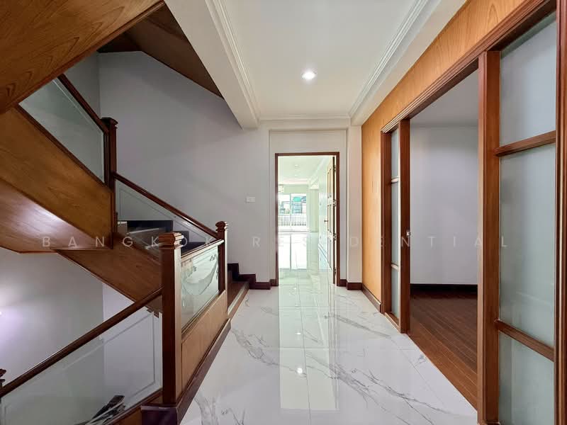 Yenakart Residence, Bangkok, 3 Soi Prasat Suk, Chong Nonsi, Yan Nawa, Bangkok, 5 Bedrooms, 450 sqm, Townhouse For Rent, by Bangkok Residential, 500471921 - DDproperty.com