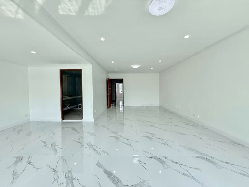 Yenakart Residence, Bangkok, 3 Soi Prasat Suk, Chong Nonsi, Yan Nawa, Bangkok, 5 Bedrooms, 450 sqm, Townhouse For Rent, by Bangkok Residential, 500471921 - DDproperty.com