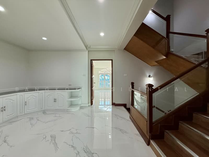 Yenakart Residence, Bangkok, 3 Soi Prasat Suk, Chong Nonsi, Yan Nawa, Bangkok, 5 Bedrooms, 450 sqm, Townhouse For Rent, by Bangkok Residential, 500471921 - DDproperty.com