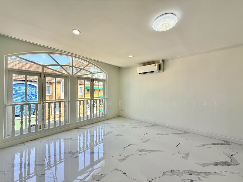 Yenakart Residence, Bangkok, 3 Soi Prasat Suk, Chong Nonsi, Yan Nawa, Bangkok, 5 Bedrooms, 450 sqm, Townhouse For Rent, by Bangkok Residential, 500471921 - DDproperty.com