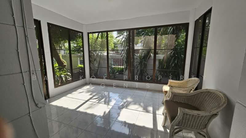 House near Phanphirom park, Bangkok, Bang Kapi, Huai Khwang, Bangkok, 4 Bedrooms, 400 sqm, Single Detached House For Rent, by BANGKOK PROPERTY AGENTS, 500471926 - DDproperty.com