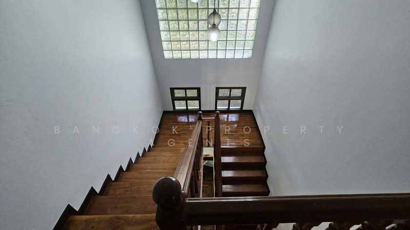 House near Phanphirom park, Bangkok, Bang Kapi, Huai Khwang, Bangkok, 4 Bedrooms, 400 sqm, Single Detached House For Rent, by BANGKOK PROPERTY AGENTS, 500471926 - DDproperty.com
