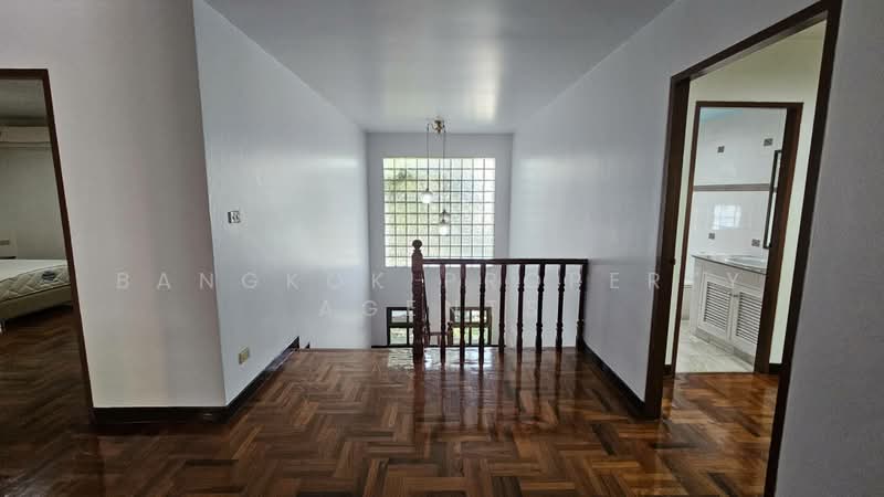 House near Phanphirom park, Bangkok, Bang Kapi, Huai Khwang, Bangkok, 4 Bedrooms, 400 sqm, Single Detached House For Rent, by BANGKOK PROPERTY AGENTS, 500471926 - DDproperty.com