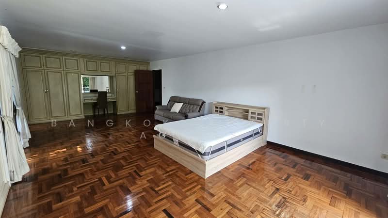 House near Phanphirom park, กรุงเทพ, บางกะปิ, ห้วยขวาง, กรุงเทพ, 400 ตร.ม., บ้านเดี่ยว ให้เช่า, โดย BANGKOK PROPERTY AGENTS, 500471926 - DDproperty.com