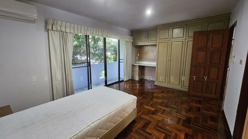House near Phanphirom park, Bangkok, Bang Kapi, Huai Khwang, Bangkok, 4 Bedrooms, 400 sqm, Single Detached House For Rent, by BANGKOK PROPERTY AGENTS, 500471926 - DDproperty.com