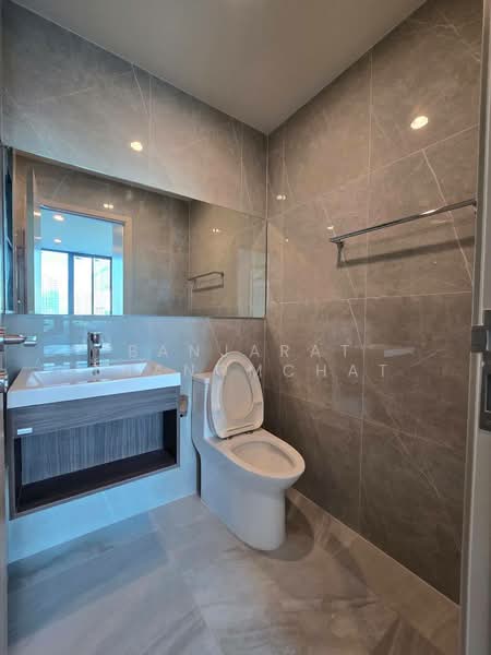 Nue District R9, Bangkok, 59 Rama 9 Road, Huai Khwang, Bangkok, 1 Bedroom, 30 sqm, Condo For Rent, by Banjarat Thanomchat, 500471930 - DDproperty.com
