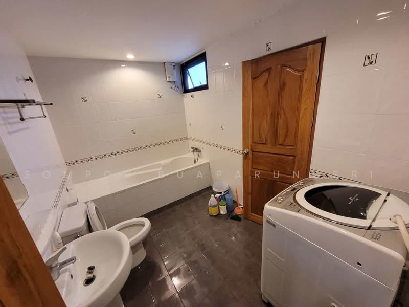Promsak Mansion, Bangkok, สุขุมวิท 3 Sukhumvit, Khlong Tan Nua, Watthana, Bangkok, 3 Bedrooms, 120 sqm, Condo For Rent, by Sompob Buaparungsri, 500471931 - DDproperty.com