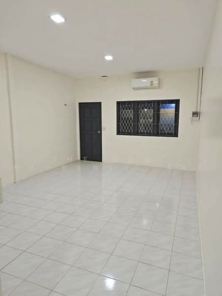 ทาวน์เฮ้าส์ท่าช้าง จันทบุรี, Chanthaburi, Tha Chang, Muang Chanthaburi, Chanthaburi, 2 Bedrooms, 150 sqm, Townhouse For Sale, by The Best Property โชติ, 500471933 - DDproperty.com