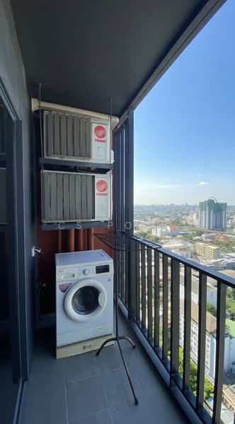 The Base Garden Rama 9, Bangkok, 18 Rama 9 Road, Hua Mak, Bang Kapi, Bangkok, 1 Bedroom, 35 sqm, Condo For Sale, by CS Poon, 500471946 - DDproperty.com