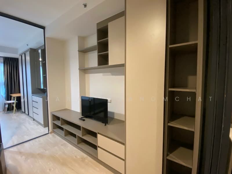 IDEO Sathorn-Wongwian Yai, Bangkok, 219 Soi Krung Thonburi 1, Khlong Ton Sai, Khlong San, Bangkok, 1 Bedroom, 35 sqm, Condo For Rent, by Banjarat Thanomchat, 500471987 - DDproperty.com