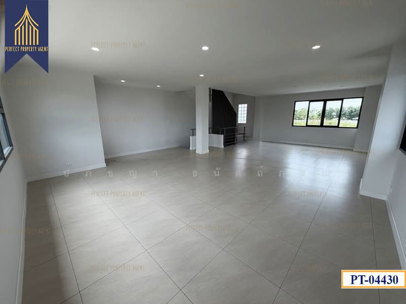 โฮมออฟฟิศ เฉลิมพระเกียรติ 30, Bangkok, Dok Mai, Prawet, Bangkok, , 240 sqm, Shophouse For Sale, by ปภัชญา ธนัตถ์ภรณ์, 500472001 - DDproperty.com