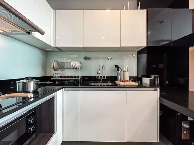 Quinn Ratchada 17, Bangkok, 454 456 Soi Inthara Mari 45, Din Daeng, Bangkok, 2 Bedrooms, 67 sqm, Condo For Rent, by Banjarat Thanomchat, 500472005 - DDproperty.com