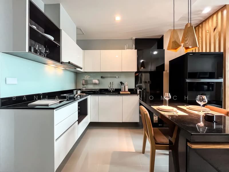Quinn Ratchada 17, Bangkok, 454 456 Soi Inthara Mari 45, Din Daeng, Bangkok, 2 Bedrooms, 67 sqm, Condo For Rent, by Banjarat Thanomchat, 500472005 - DDproperty.com