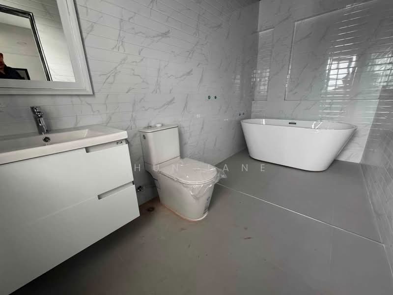 Ladawan Srinakarin, Samut Prakan, Srinakarin Road, Bang Kaeo, Bang Plee, Samut Prakan, 4 Bedrooms, 476 sqm, Single Detached House For Rent, by Khun Jane, 500472023 - DDproperty.com