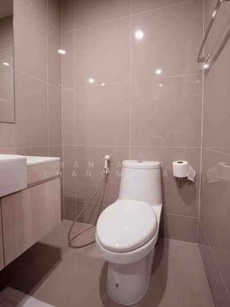 Noble Recole, Bangkok, 77 Soi Sukhumvit 19 Sukhumvit Road, Khlongtoei Nua, Watthana, Bangkok, 1 Bedroom, 35 sqm, Condo For Rent, by Banjarat Thanomchat, 500472069 - DDproperty.com
