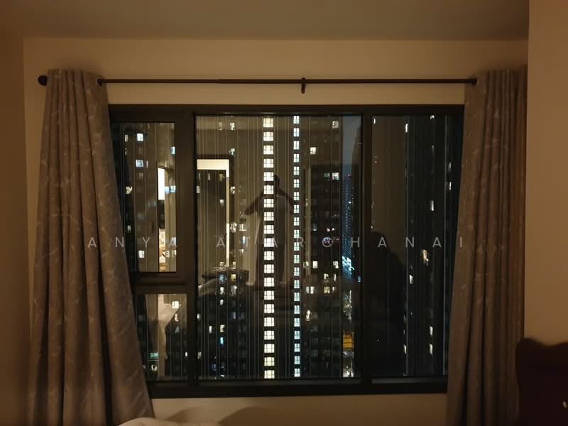 Life Asoke Hype, Bangkok, 339 Chaturathit Rd, Makkasan, Ratchathewi, Bangkok, 2 Bedrooms, 36 sqm, Condo For Rent, by Anya Atarchanai, 500472110 - DDproperty.com
