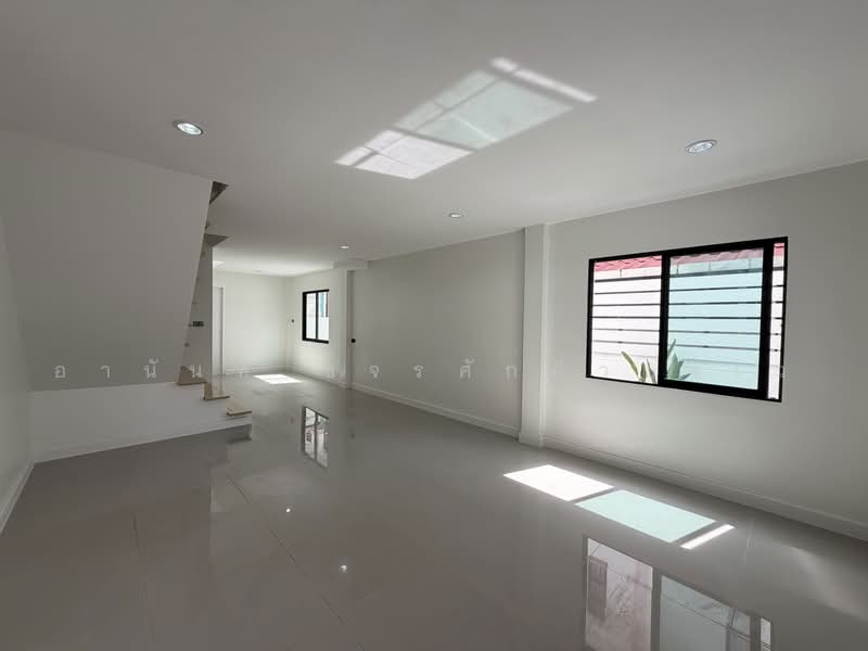 Phra Pin 2, Bangkok, Sala Thammasop, Thawi Watthana, Bangkok, 3 Bedrooms, 120 sqm, Townhouse For Sale, by อานันท์ ขจรศักดิ์ว่องไว, 500472130 - DDproperty.com