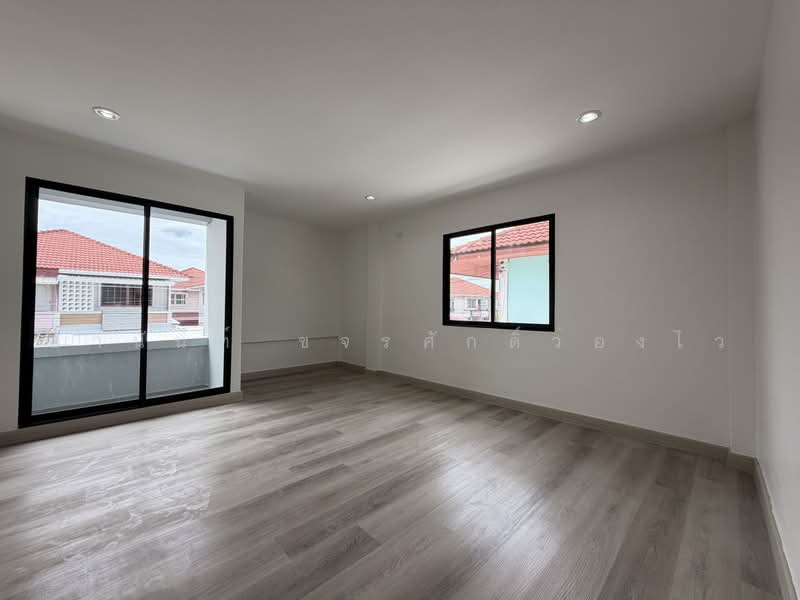 Phra Pin 2, Bangkok, Sala Thammasop, Thawi Watthana, Bangkok, 3 Bedrooms, 120 sqm, Townhouse For Sale, by อานันท์ ขจรศักดิ์ว่องไว, 500472130 - DDproperty.com