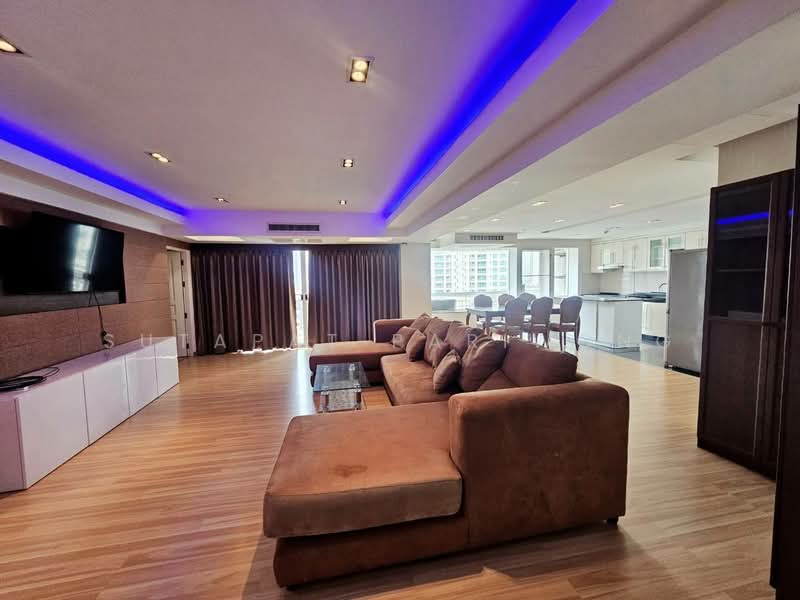 Royal Castle Sukhumvit, Bangkok, 30 Soi Sukhumvit 39, Khlongtoei Nua, Watthana, Bangkok, 3 Bedrooms, 160 sqm, Condo For Sale, by Sutapat Pariwong, 500472133 - DDproperty.com