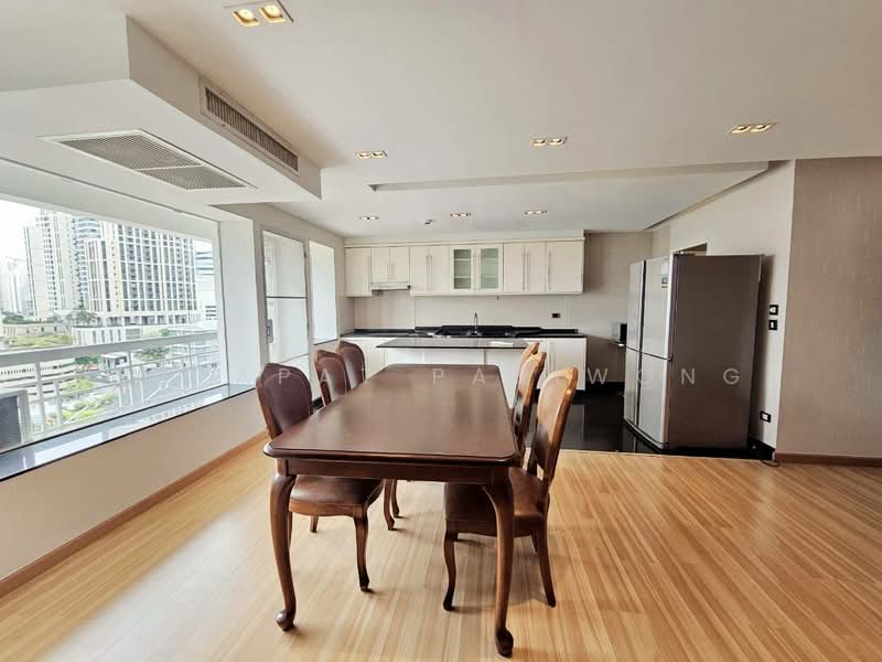 Royal Castle Sukhumvit, Bangkok, 30 Soi Sukhumvit 39, Khlongtoei Nua, Watthana, Bangkok, 3 Bedrooms, 160 sqm, Condo For Sale, by Sutapat Pariwong, 500472133 - DDproperty.com