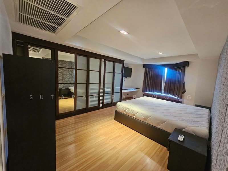 Royal Castle Sukhumvit, Bangkok, 30 Soi Sukhumvit 39, Khlongtoei Nua, Watthana, Bangkok, 3 Bedrooms, 160 sqm, Condo For Sale, by Sutapat Pariwong, 500472133 - DDproperty.com