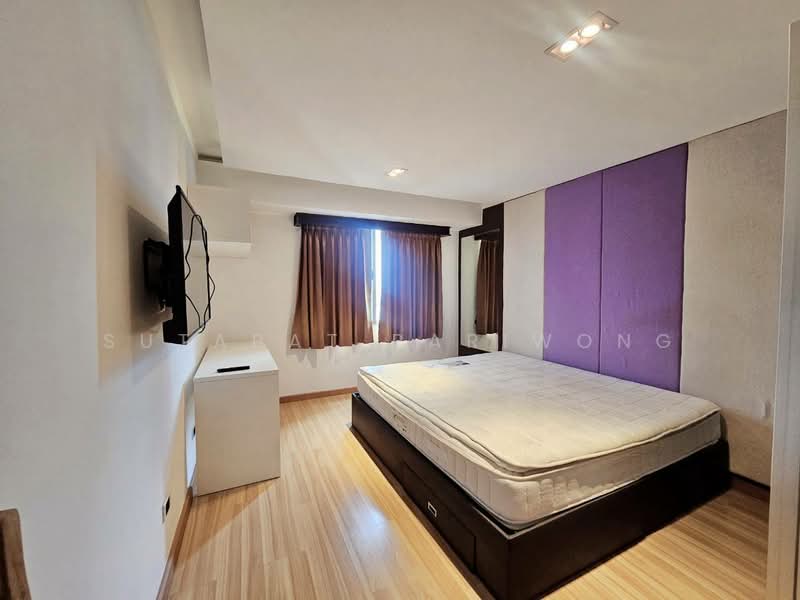 Royal Castle Sukhumvit, Bangkok, 30 Soi Sukhumvit 39, Khlongtoei Nua, Watthana, Bangkok, 3 Bedrooms, 160 sqm, Condo For Sale, by Sutapat Pariwong, 500472133 - DDproperty.com