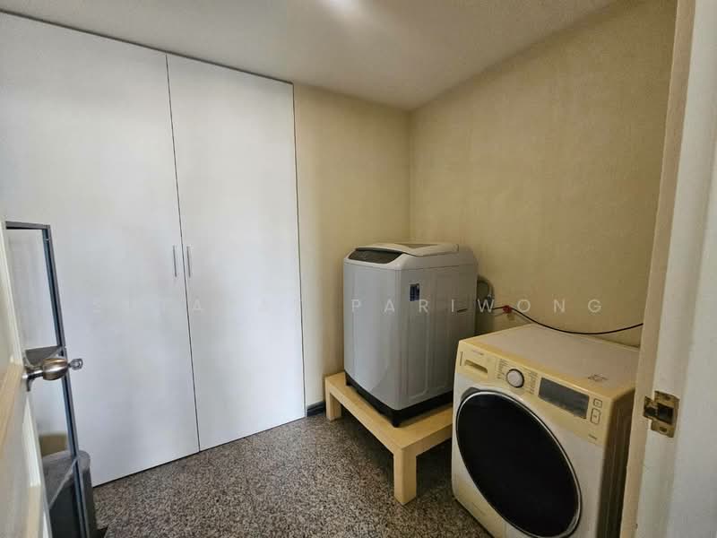 Royal Castle Sukhumvit, Bangkok, 30 Soi Sukhumvit 39, Khlongtoei Nua, Watthana, Bangkok, 3 Bedrooms, 160 sqm, Condo For Sale, by Sutapat Pariwong, 500472133 - DDproperty.com