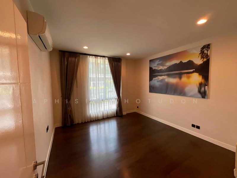 Setthasiri Krungthep Kreetha, Bangkok, Krungthep Kreetha Road, Hua Mak, Bang Kapi, Bangkok, 3 Bedrooms, 260 sqm, Single Detached House For Rent, by Aphisit Khotudon, 500472138 - DDproperty.com