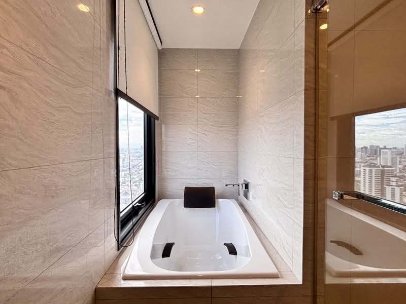 Maru Ekkamai 2, Bangkok, 70-5 Sukhumvit 63 Road, Phra Kanong Nua, Watthana, Bangkok, 2 Bedrooms, 77 sqm, Condo For Rent, by TRC Property, 500472144 - DDproperty.com