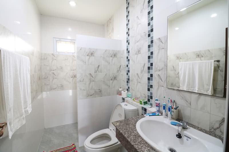 3+ Rai Of Mekong River Frontage Land Plus Large Home For Sale In Phon Phisai, Nong Khai, Chum Phon, Phon Phisai, Nong Khai, 6 Bedrooms, 127 sqm, Semi-Detached House (Twin House) For Sale, by วีรภัทรา ดาร์เปอร์, 500472162 - DDproperty.com